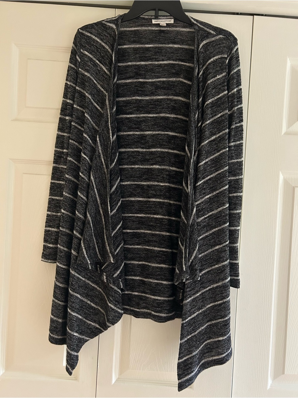 American Eagle Outfitters Gray & White Striped Open-Front Cardigan